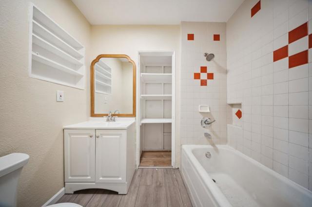 21 N Filice Street, Salinas CA: https://media.crmls.org/mediaz/a9307041-db1b-4b5a-a4d2-6e99d84aec88.jpg