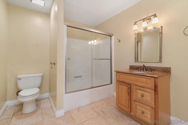 4049 Carmel View Rd, San Diego, California 92130, 1 Bedroom Bedrooms, ,1 BathroomBathrooms,Condominium,For Sale,Carmel View Rd,240021560SD