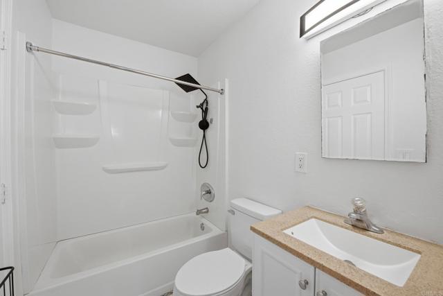 Detail Gallery Image 14 of 29 For 155 Fireside St, Oceanside,  CA 92058 - 3 Beds | 1 Baths