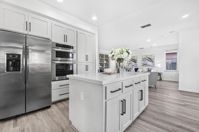 Image 19 of 46 For 37812 Appletree Court
