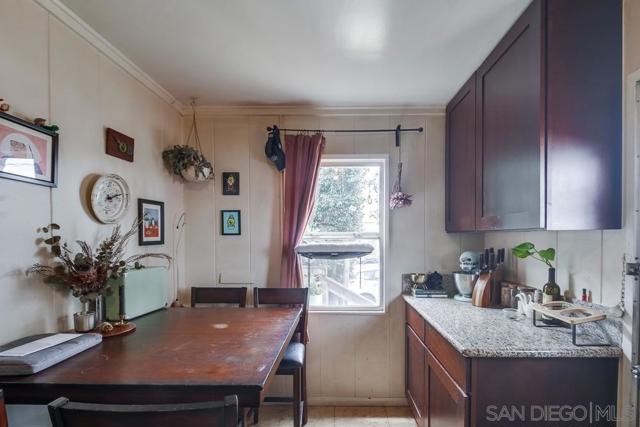 2119 Bacon St, San Diego CA: https://media.crmls.org/mediaz/a9319ae9-71a8-4b59-acf6-f69602886d1b.jpg
