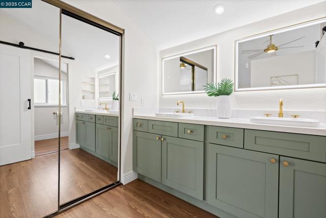 4516 Spring Valley Way, Concord CA: https://media.crmls.org/mediaz/a93205ff-8ed2-492a-b07c-391f6d3e2e76.jpg
