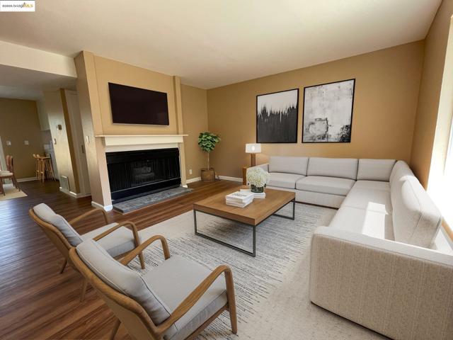 3300 Northwood Dr, Concord CA: https://media.crmls.org/mediaz/a9323b4c-0429-4e03-bdc3-bb1a9b56f87f.jpg