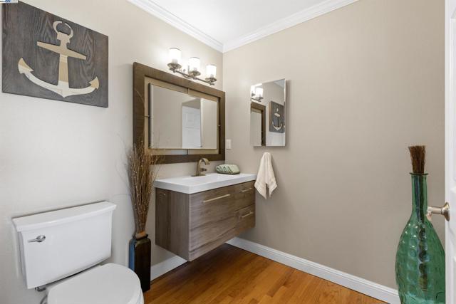 674 Corona Dr, Pacifica CA: https://media.crmls.org/mediaz/a932401e-feef-4f7b-ba16-8d296aacf357.jpg
