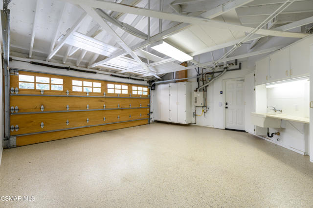 87 Pinecrest Road, Westlake Village CA: https://media.crmls.org/mediaz/a9328282-88ce-45f4-a738-b72deeba4797.jpg