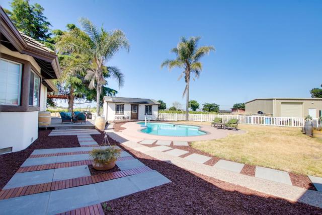 160 Tevis Trail, Hollister CA: https://media.crmls.org/mediaz/a934734b-b914-4e8e-bfa7-3fd081eb7b68.jpg