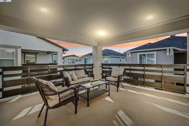 37898 Seafarer Road, Newark CA: https://media.crmls.org/mediaz/a9347b5f-910d-4a4e-bfa4-161a178c82a0.jpg