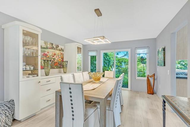 4125 PINDAR Way, Oceanside CA: https://media.crmls.org/mediaz/a934f273-5db1-4bd8-b3ef-b408b0acc04d.jpg