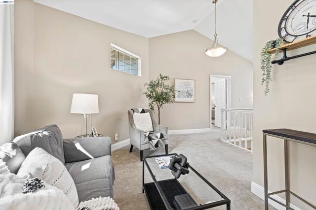 47 Summer Hill Court, Danville CA: https://media.crmls.org/mediaz/a935609e-29a6-4bea-8c33-05b9f779011d.jpg