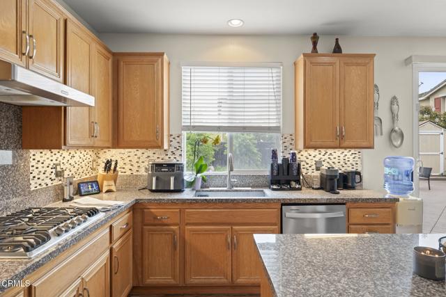 371 Huerta Street, Oxnard CA: https://media.crmls.org/mediaz/a93569e3-f4fd-496f-9564-6ccfa5db28e4.jpg