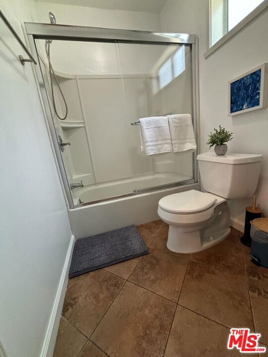 11601 Moorpark Street, North Hollywood CA: https://media.crmls.org/mediaz/a935b04b-6fcc-4ec3-9585-55c045464d1c.jpg