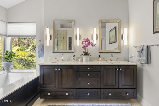 Detail Gallery Image 6 of 78 For 2113 Doral Ct, Oxnard,  CA 93036 - 4 Beds | 3/1 Baths