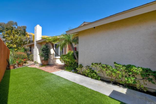 Detail Gallery Image 6 of 31 For 6548 Camino Del Parque, Carlsbad,  CA 92011 - 2 Beds | 1/1 Baths