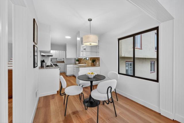 72 Cresta Vista Drive, San Francisco CA: https://media.crmls.org/mediaz/a937f289-508a-4549-ac14-557147b7fa98.jpg