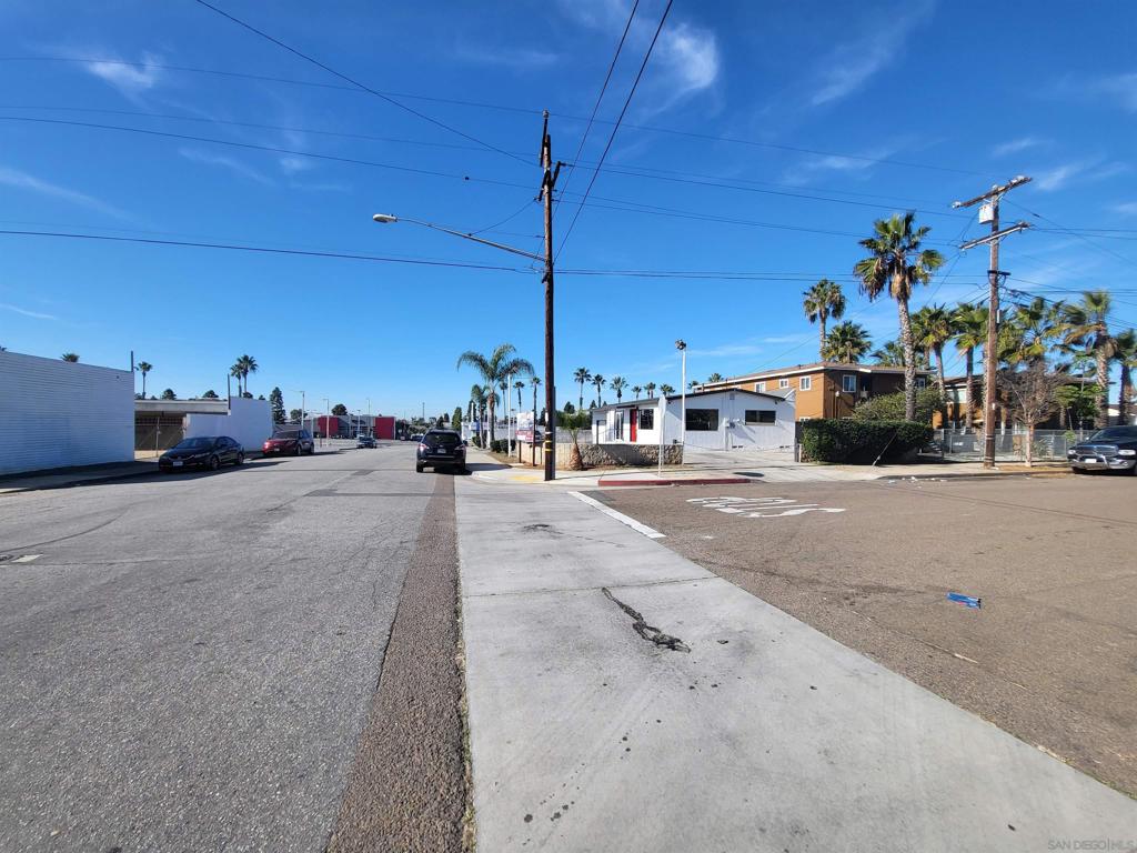 MLS #250032799SD image #46