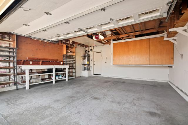 18113 Calle Estepona, San Diego CA: https://media.crmls.org/mediaz/a93857c0-3646-459e-a367-88295b06916c.jpg