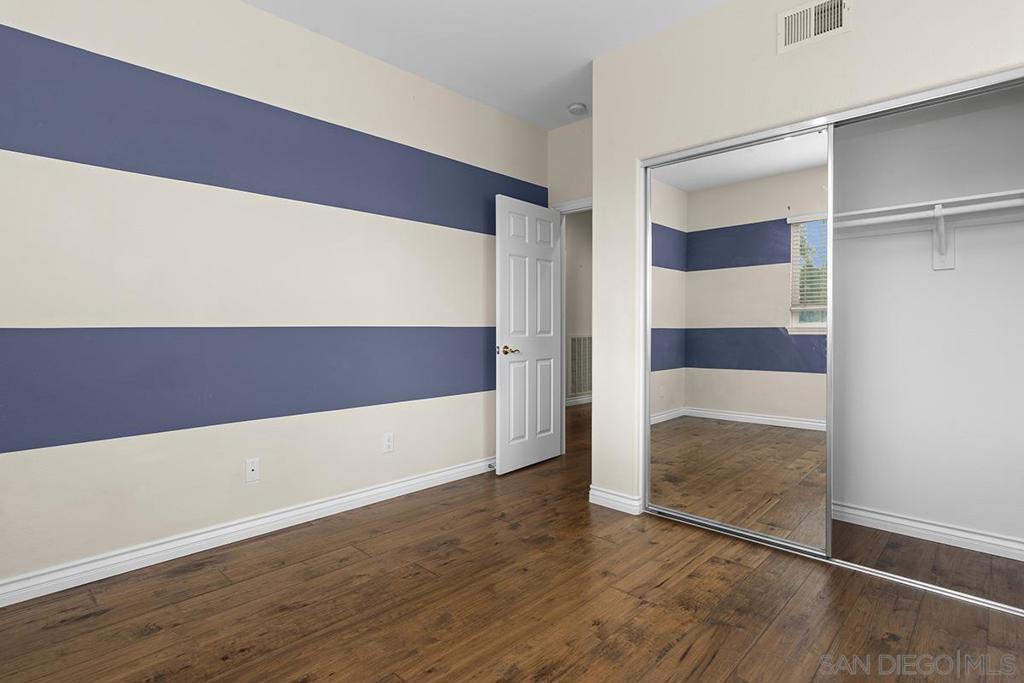 MLS #250043701SD image #46