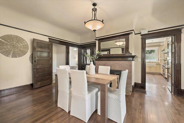 302 Los Gatos Boulevard, Los Gatos CA: https://media.crmls.org/mediaz/a93954ce-2d27-41e5-9f29-2ccc3941a6c4.jpg