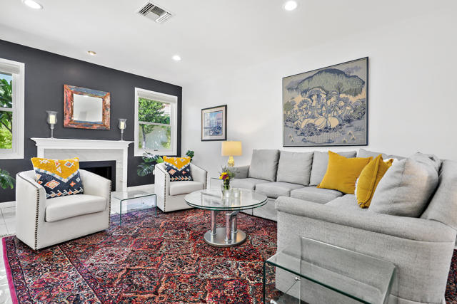 45385 Taos, Indian Wells CA: https://media.crmls.org/mediaz/a93a2d56-68d6-4701-8af3-0e39570926d5.jpg