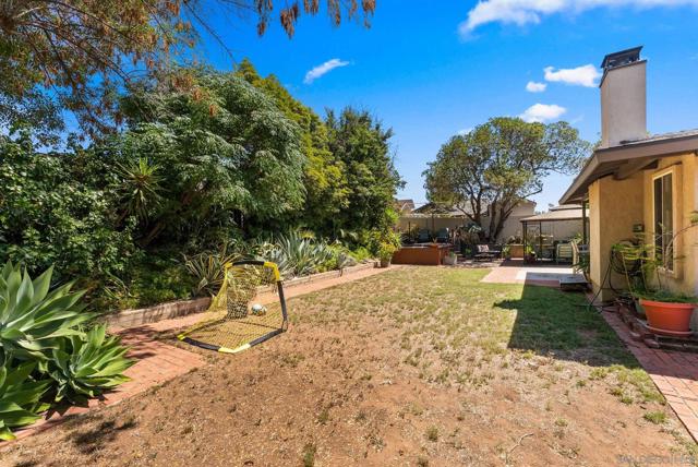 1767 Wind River Road, El Cajon CA: https://media.crmls.org/mediaz/a93b4fa9-b95c-42ef-999b-464410015c63.jpg