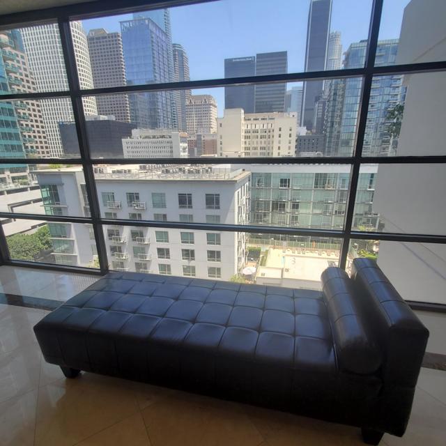 600 W 9th Street, Los Angeles CA: https://media.crmls.org/mediaz/a93c8246-6d49-4e75-99e7-c9e98bf60a83.jpg