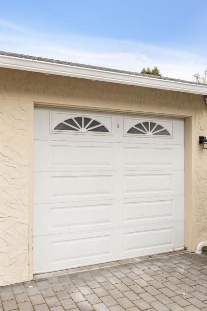 711 Laurel Avenue, Burlingame CA: https://media.crmls.org/mediaz/a93cb52c-04c7-4354-bc24-f161a91829ae.jpg