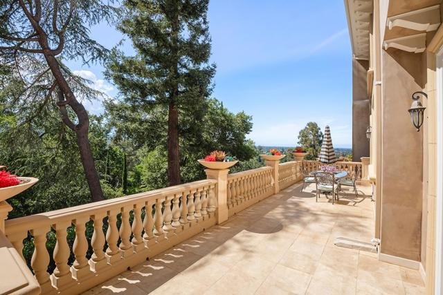 16840 Cypress Way, Los Gatos CA: https://media.crmls.org/mediaz/a93ccb20-496e-42fe-aded-bb5f4345d122.jpg