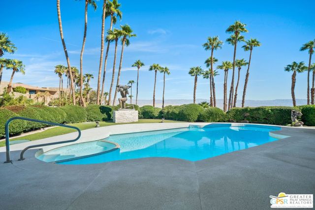 2432 Southridge Drive, Palm Springs, California 92264, 3 Bedrooms Bedrooms, ,1 BathroomBathrooms,Single Family Residence,For Sale,Southridge,24458521