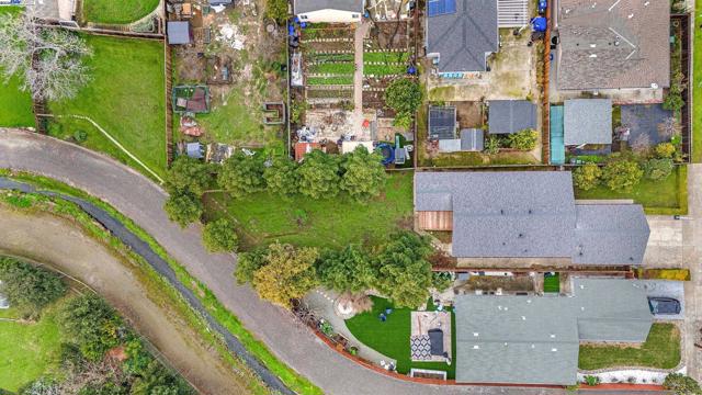 36517 Cherry St, Newark CA: https://media.crmls.org/mediaz/a93d7d9a-3484-436e-8aa8-60333ce45453.jpg