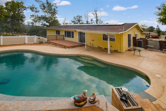 10957 VALLE VISTA ROAD, Lakeside CA: https://media.crmls.org/mediaz/a93e1af7-75e3-49fd-9181-80d3568bc2a3.jpg