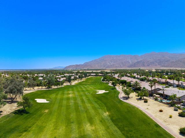 61436 Topaz Drive, La Quinta CA: https://media.crmls.org/mediaz/a93f1e6c-7235-464b-84d7-e8adffd36227.jpg