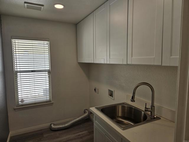 43075 Corte Fresca, Temecula CA: https://media.crmls.org/mediaz/a93f20f2-8b8f-409c-930e-053eff1ebea0.jpg