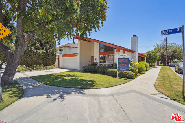 19730 Hatton Street, Winnetka CA: https://media.crmls.org/mediaz/a9404b87-973c-471a-b25f-040aaf9ef14b.jpg