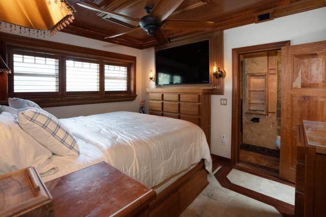 111 Lawn Way, Capitola CA: https://media.crmls.org/mediaz/a940a9f2-0dad-4e12-99e0-18aadf102fe7.jpg
