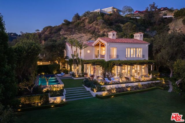8 Bed Home for Sale in Los Angeles, California