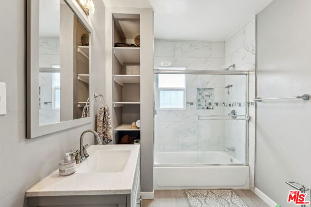 1617 S Highland Avenue, Los Angeles CA: https://media.crmls.org/mediaz/a94208bd-d022-4867-9a82-884f2355352f.jpg