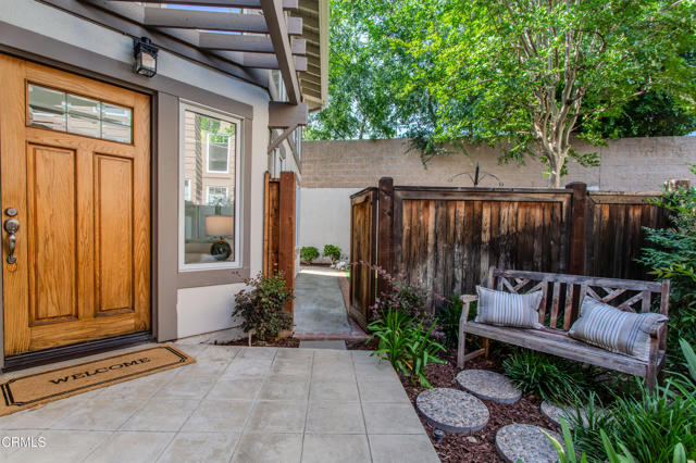 Detail Gallery Image 3 of 25 For 2759 Butter Creek Dr, Pasadena,  CA 91107 - 3 Beds | 2/1 Baths