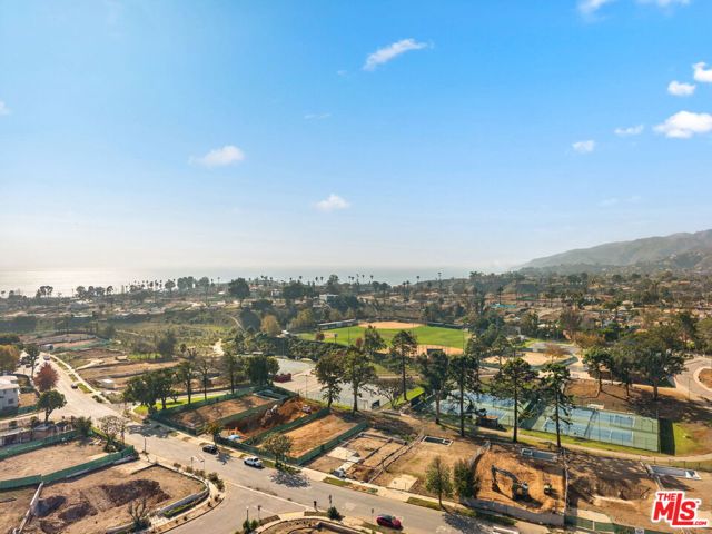 Drew Fenton | 725 Alma Real Drive Pacific Palisades CA | MLS: 7474160 Drew Fenton | 725 Alma Real Drive Pacific Palisades CA | MLS: 7474160