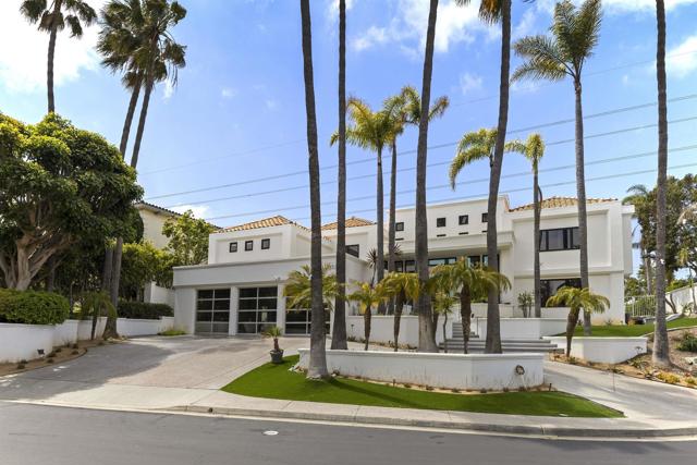 3325 Caminito Daniella, Del Mar CA: https://media.crmls.org/mediaz/a943856b-0c5d-4e78-8102-bbd014103f65.jpg