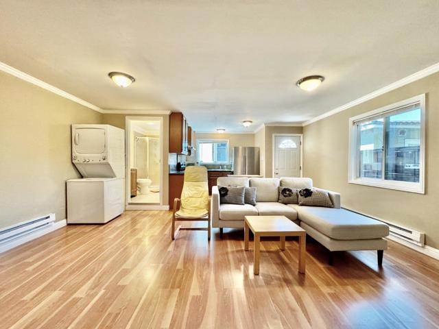 3801 Pacific Boulevard, San Mateo CA: https://media.crmls.org/mediaz/a94398ab-fae0-4eac-8eb2-6636ccbce183.jpg