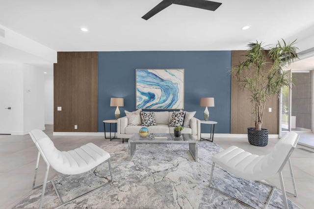 469 E Mariposa Drive, Palm Springs CA: https://media.crmls.org/mediaz/a9439bd8-a0a4-4f7c-b212-bb0b4117450e.jpg