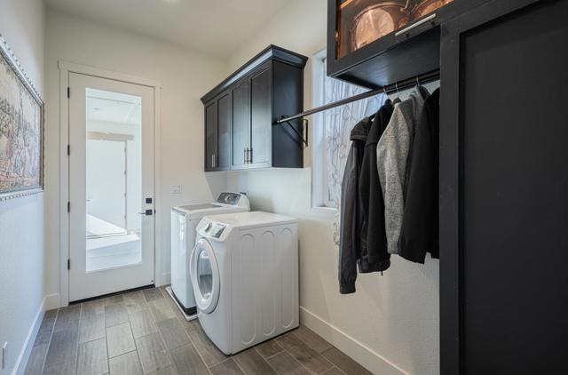 477 Marina Heights Drive, Marina CA: https://media.crmls.org/mediaz/a9452f3c-eef8-4144-86ae-9d745af8ae60.jpg