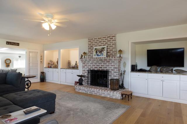 27302 Highway 1, Carmel CA: https://media.crmls.org/mediaz/a94531b0-4fb5-4436-9faa-de23c807cd38.jpg