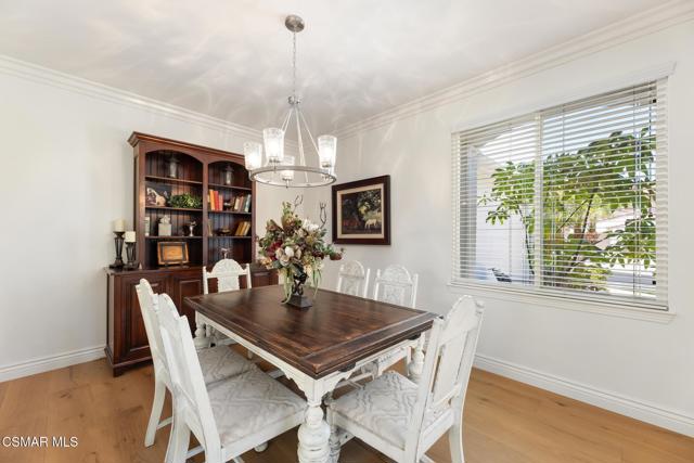 3306 Rising Star Avenue, Simi Valley CA: https://media.crmls.org/mediaz/a9457bb8-a58e-43c4-a03c-ab41c531fb92.jpg