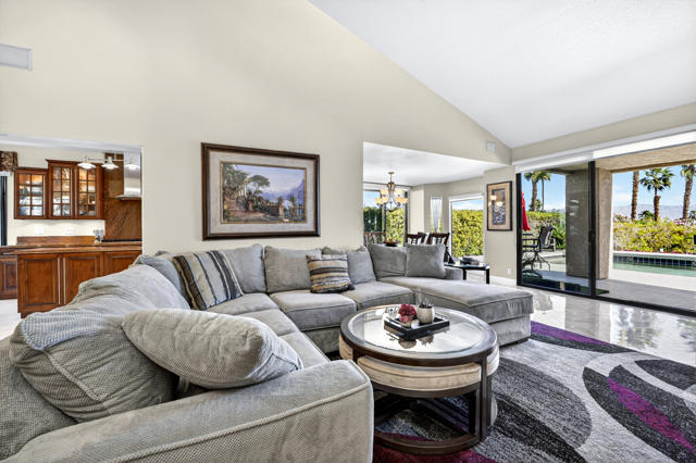 26 Alta Vista, Rancho Mirage CA: https://media.crmls.org/mediaz/a945cfa0-875f-428a-b7d2-b5aa219e6625.jpg