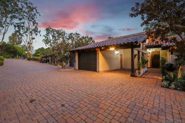 16936 Via de Santa Fe, Rancho Santa Fe CA: https://media.crmls.org/mediaz/a9476f35-f873-4188-9783-15eb307beeef.jpg
