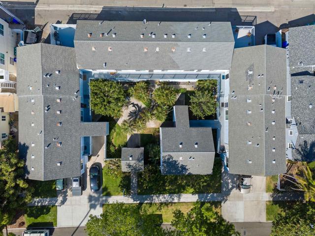 410 S Freeman St, Oceanside CA: https://media.crmls.org/mediaz/a9479c86-9e98-4472-9737-39ef7a5ce614.jpg