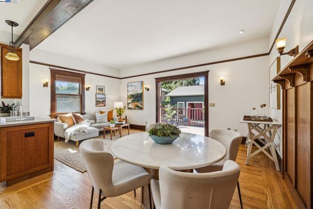 1335 Grove St, Alameda CA: https://media.crmls.org/mediaz/a947ee8c-1d5f-4469-a543-445813a1d34d.jpg