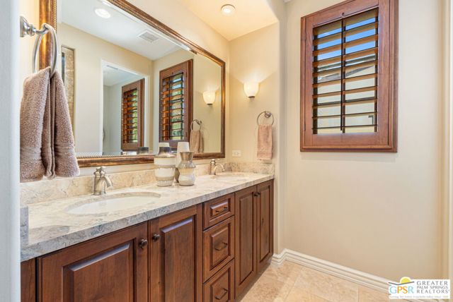 25 Santa Rosa Mountain Lane, Rancho Mirage, CA 92270