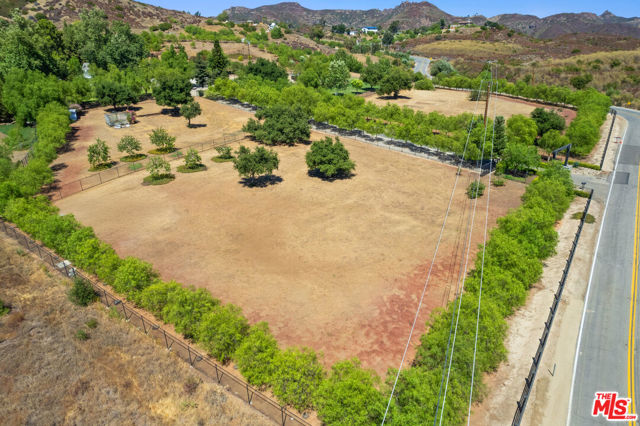 33269 Mulholland Highway, Malibu, California 90265, 4 Bedrooms Bedrooms, ,4 BathroomsBathrooms,Single Family Residence,For Sale,Mulholland,24429209